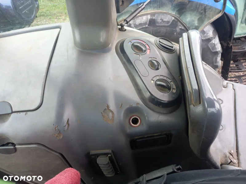 Wyposażenie kabiny Deutz Fahr Agrotron 180.7 Profiline - 17