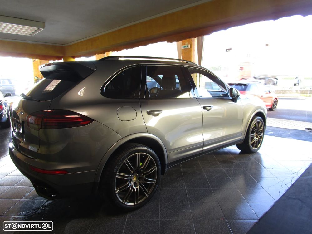 Porsche Cayenne S Tiptronic S - 5
