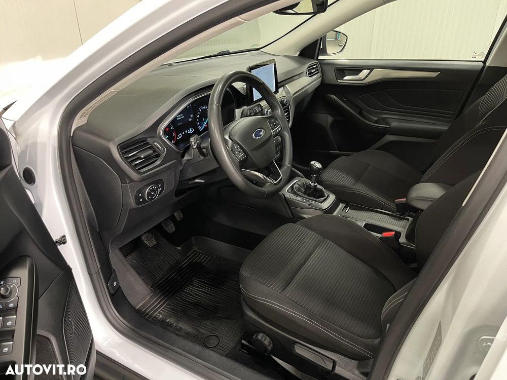 Ford Focus 1.0 EcoBoost MHEV Titanium - 5