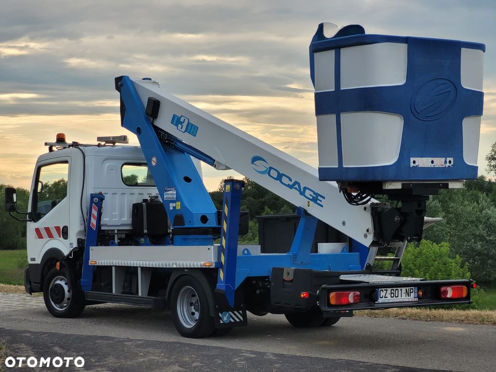 Nissan Cabstar Maxity - 8