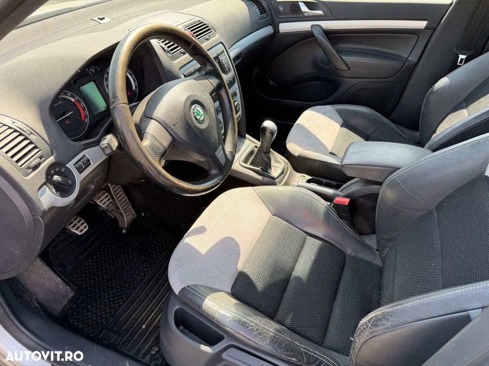 Skoda Octavia 2.0 TDI RS - 4
