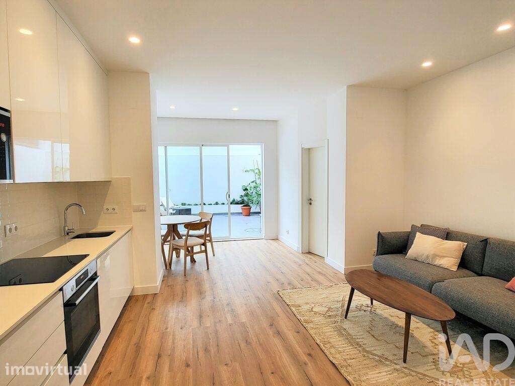 Apartamento T2 em Penha de França de 62,00 m2 - Grande imagem: 2/13