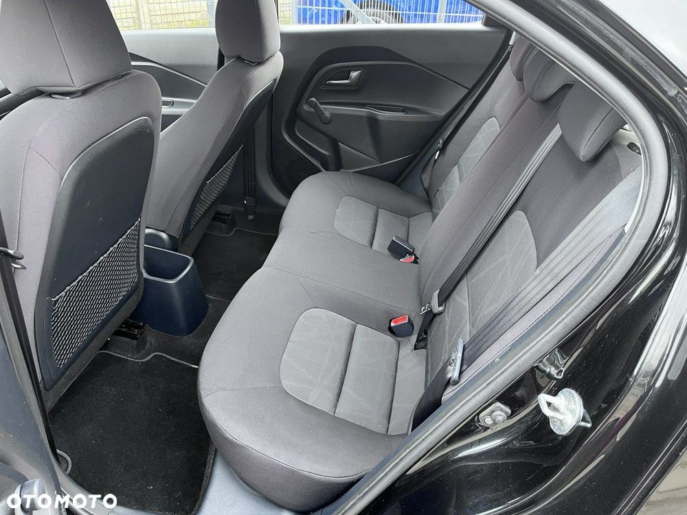 Kia Rio - 22