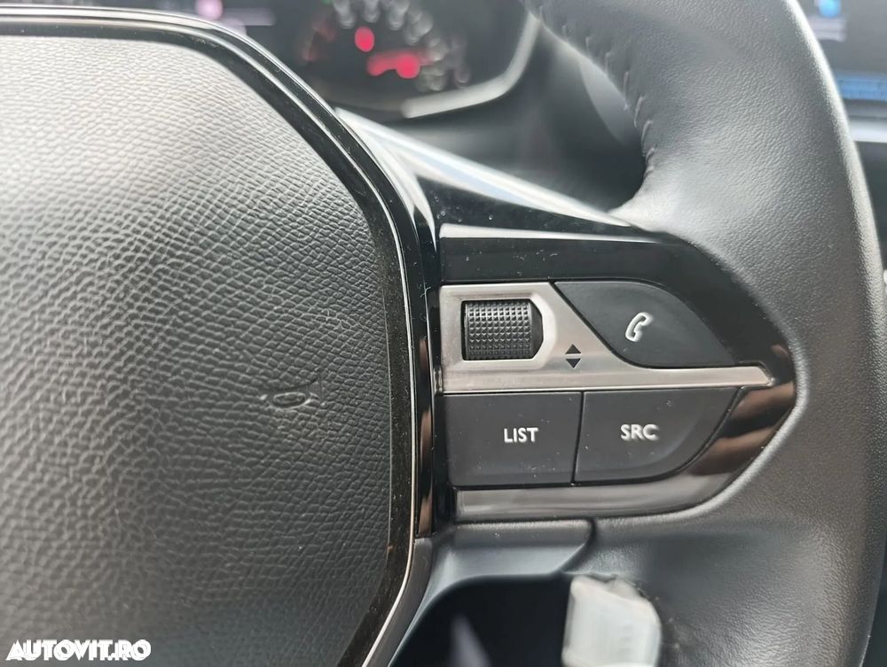 Peugeot 208 1.2 L PureTech STT Allure Pack - 16