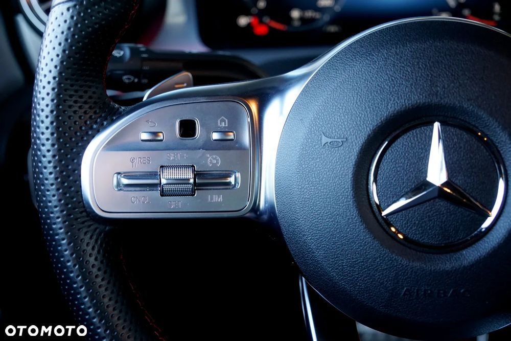 Mercedes-Benz CLA 180 AMG Line 7G-DCT - 31