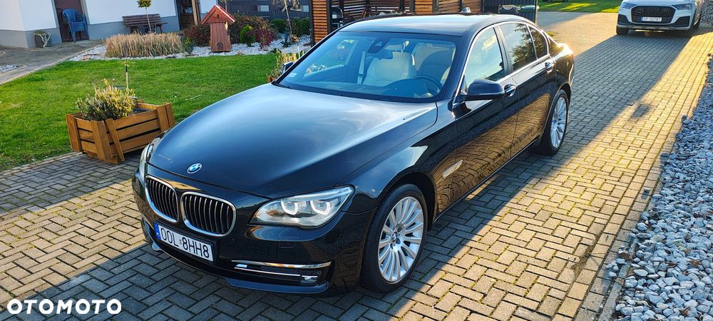 BMW Seria 7 740d Edition Exclusive - 1