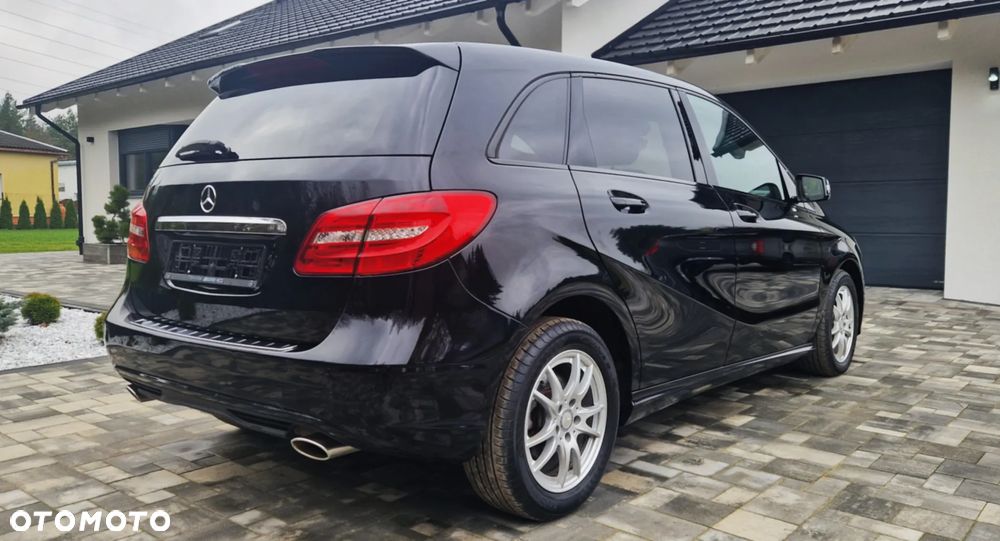 Mercedes-Benz Klasa B 180 Edition - 6