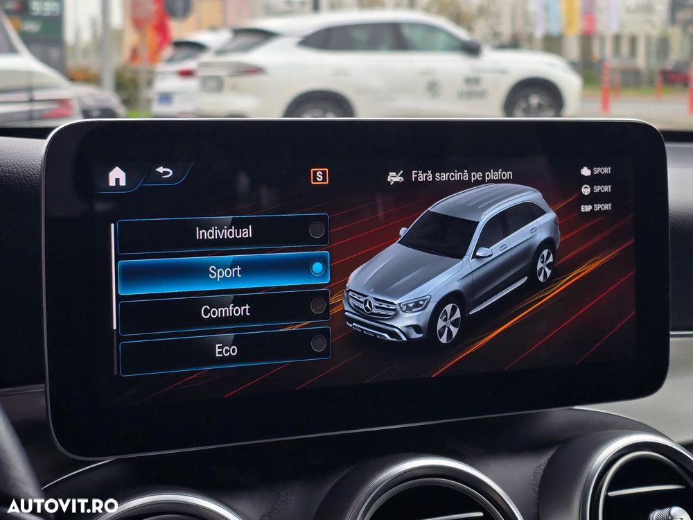 Mercedes-Benz GLC - 31