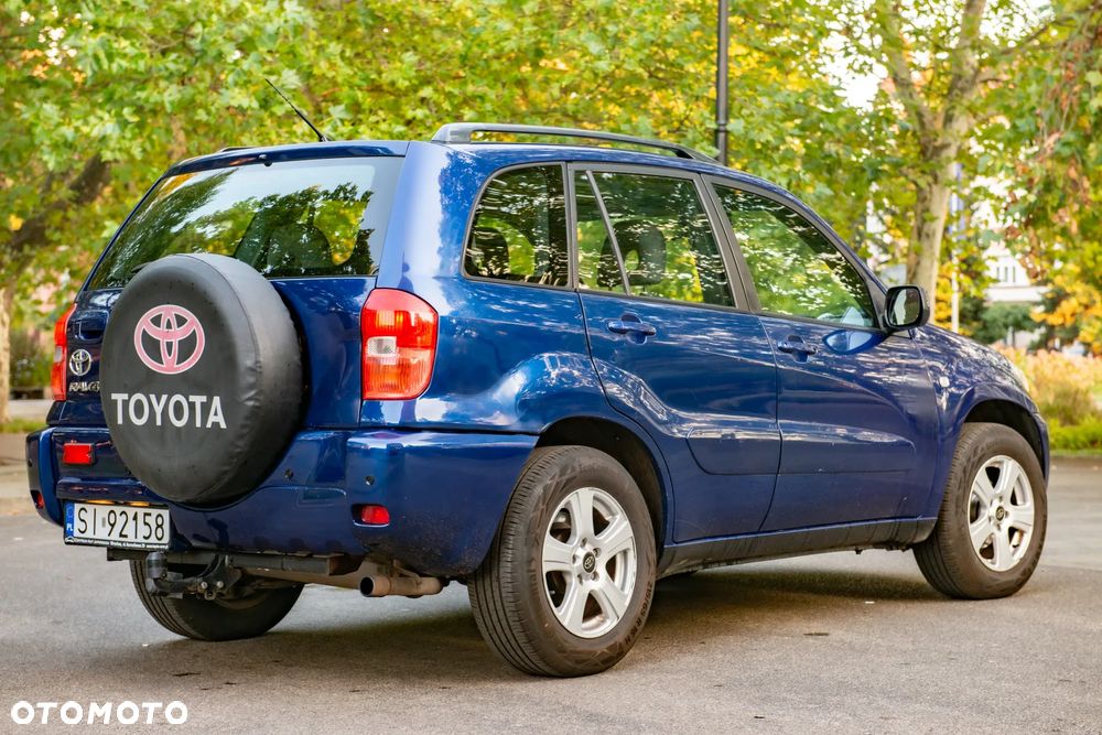 Toyota RAV4 - 5