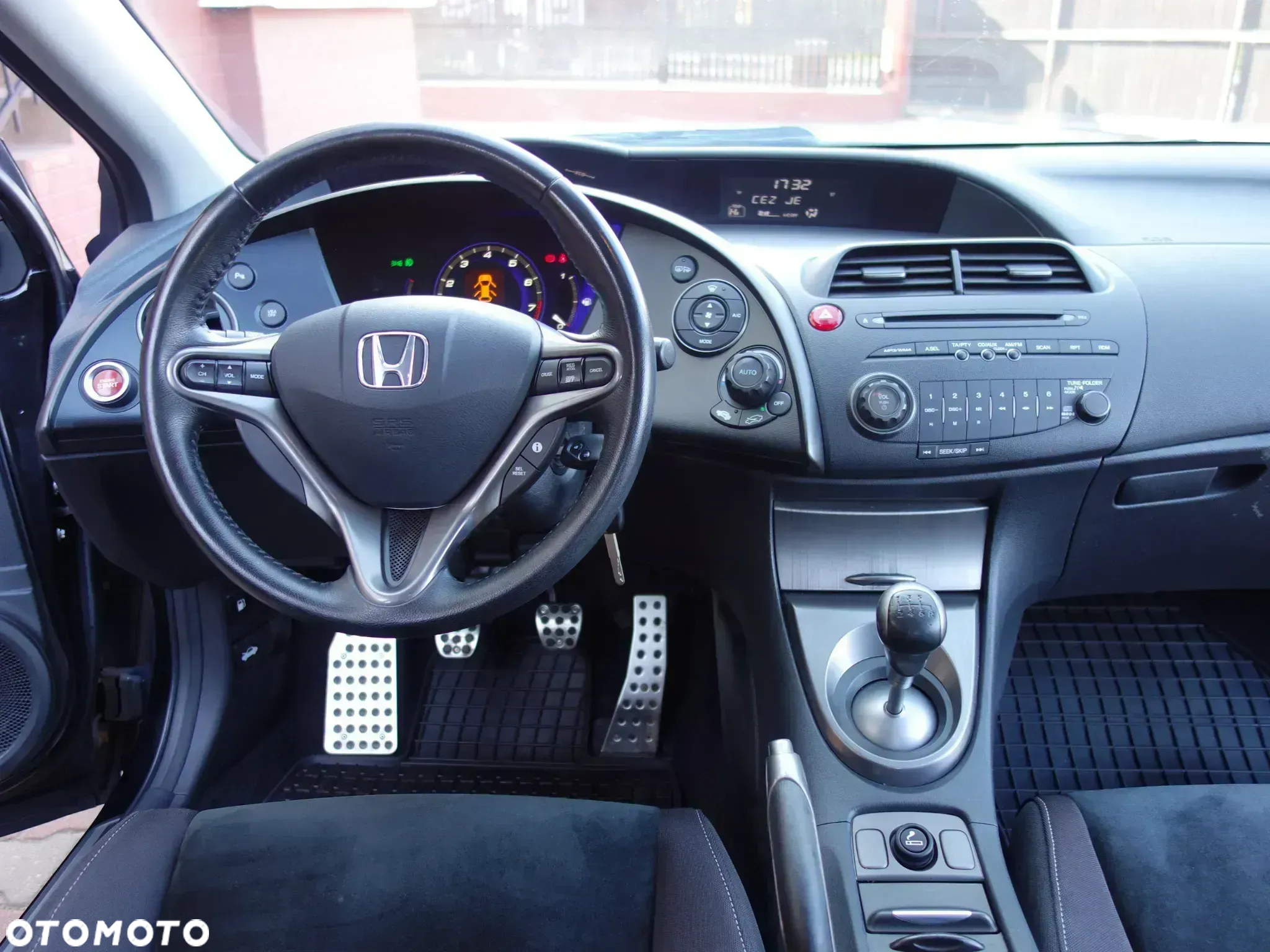 Honda Civic 1.8 Executive - 26