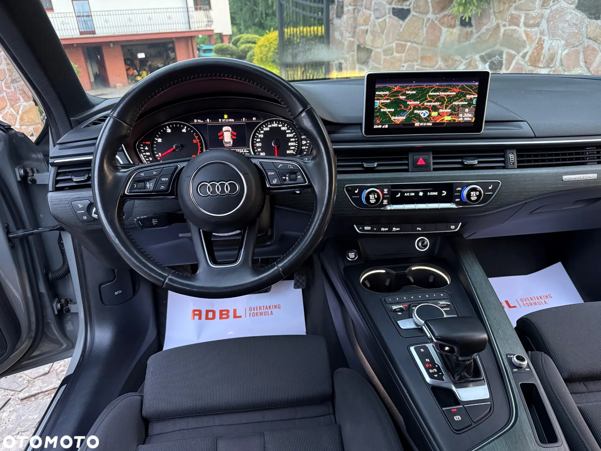 Audi A4 Avant 40 TDI quattro S tronic S line - 17