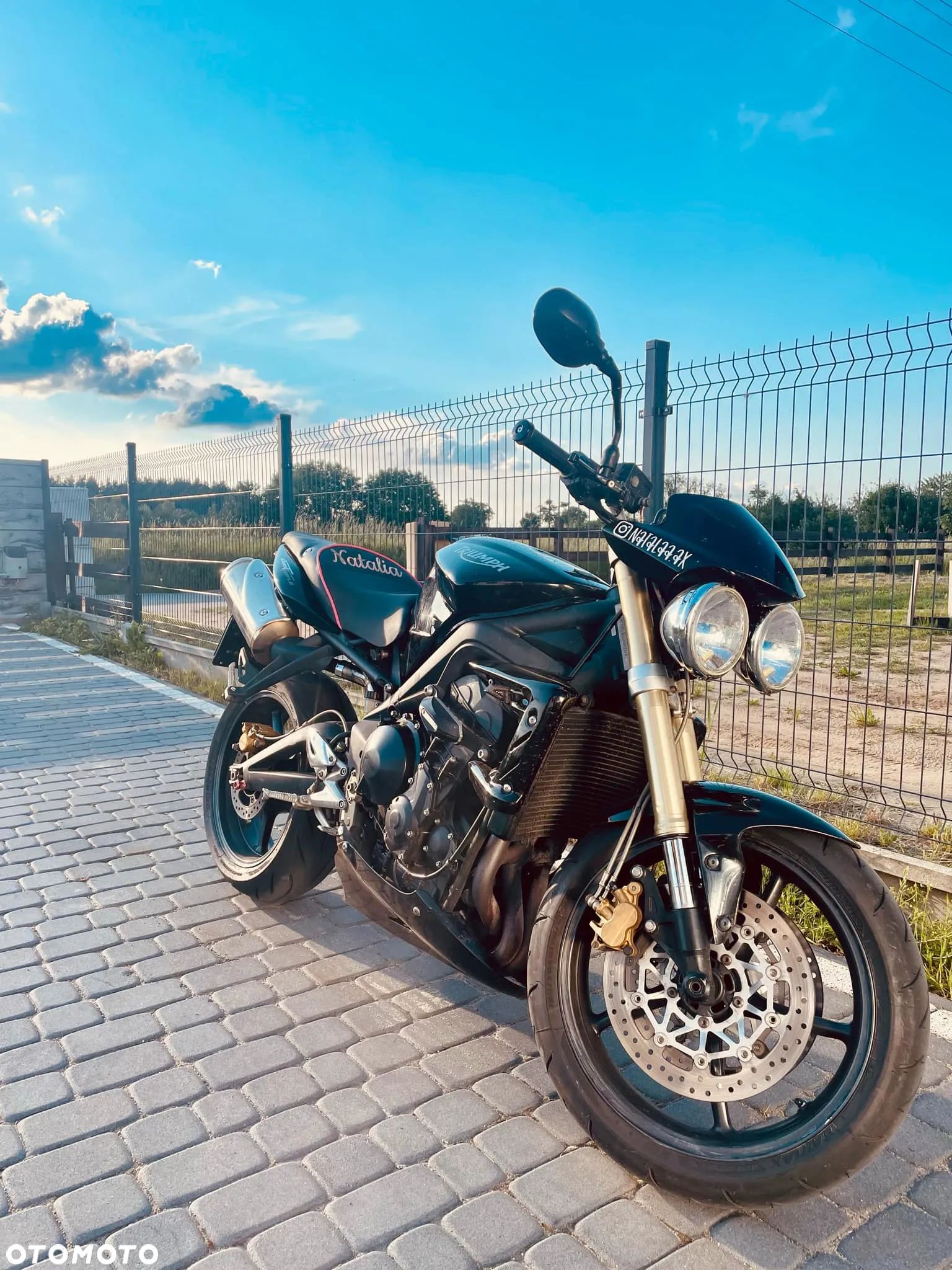 Triumph Street Triple - 1