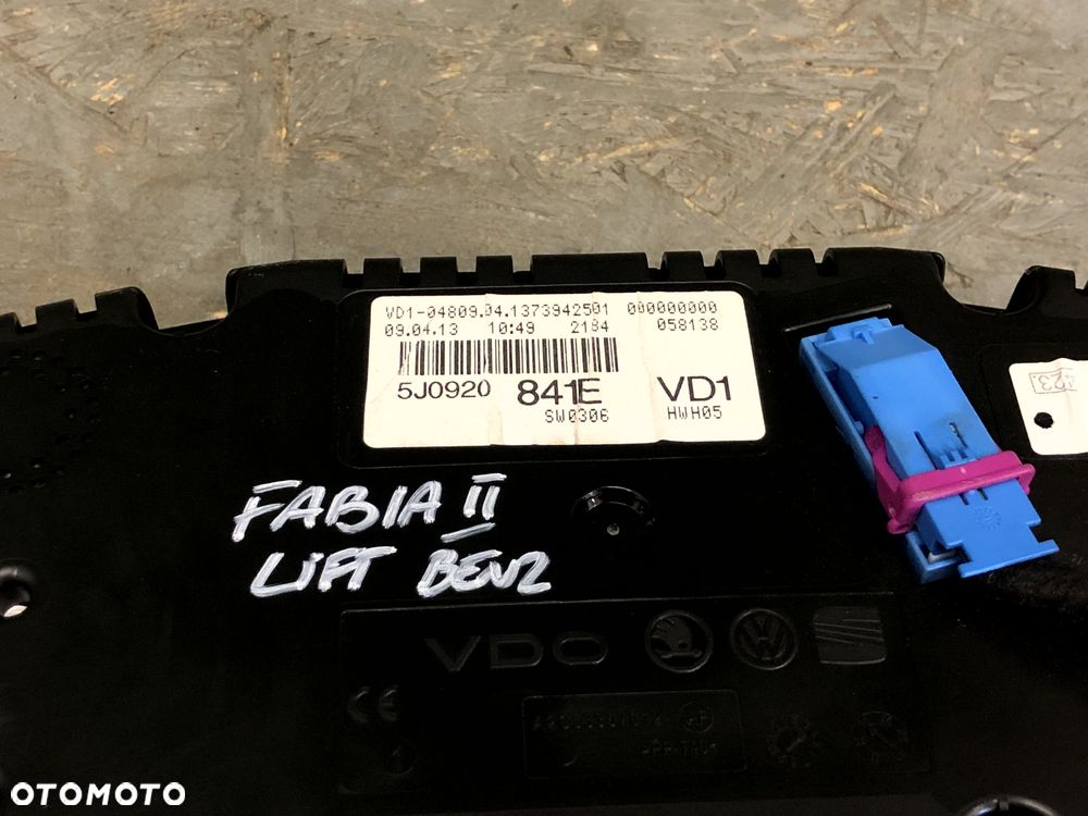 SKODA FABIA II LIFT ROOMSTER 1.2 TSI BENZYNA LICZNIK ZEGARY 5J0920841E EUROPA - 5