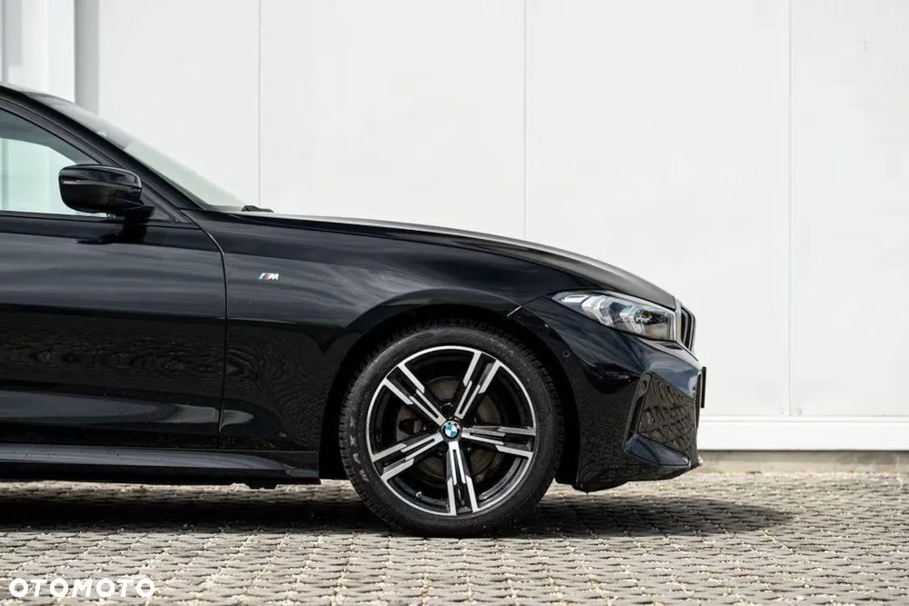 BMW Seria 3 318i M Sport - 11