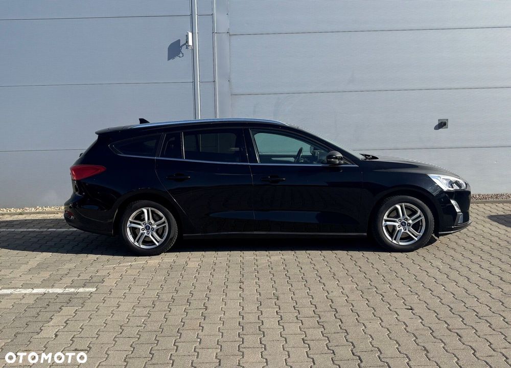 Ford Focus 1.0 EcoBoost Titanium - 6