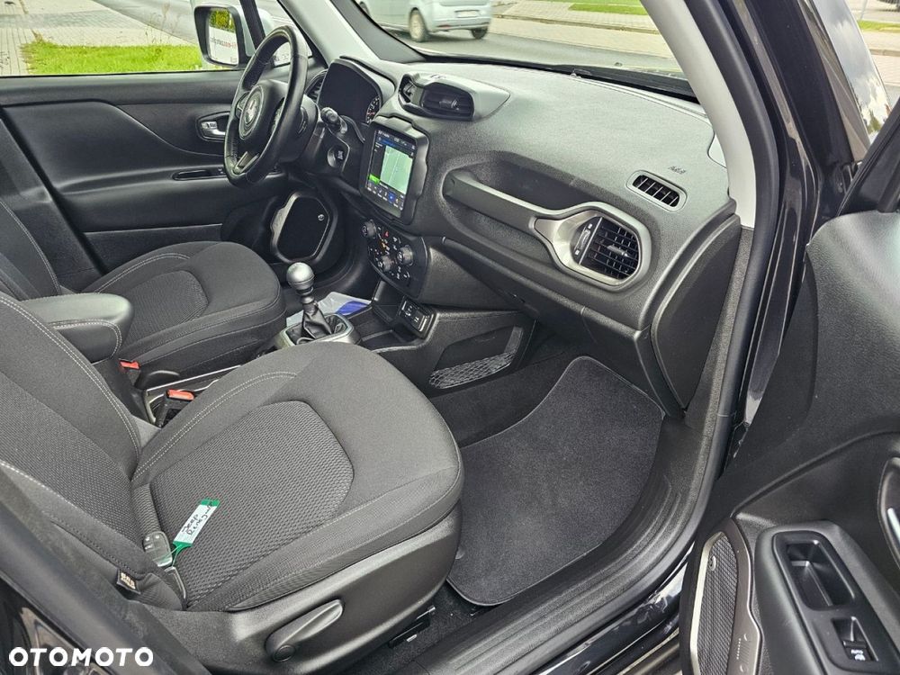 Jeep Renegade - 23