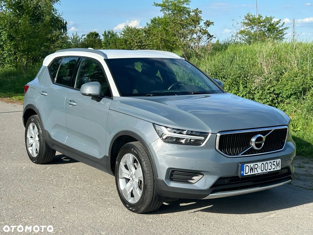 Volvo XC 40 T3 Momentum Pro - 3
