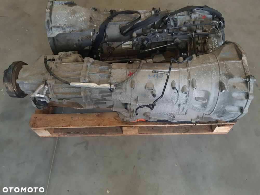 SKRZYNIA BIEGÓW JEEP GRAND CHEROKEE WK2 3.0 CRD P52853664AH P52854875AH 8HP-70 - 2