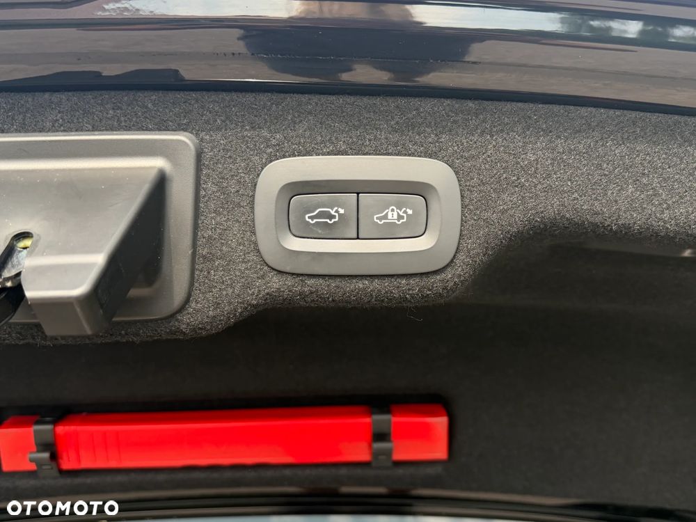 Volvo S90 D5 SCR AWD Inscription - 35
