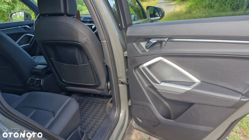 Audi Q3 45 TFSI Quattro S Line S tronic - 22