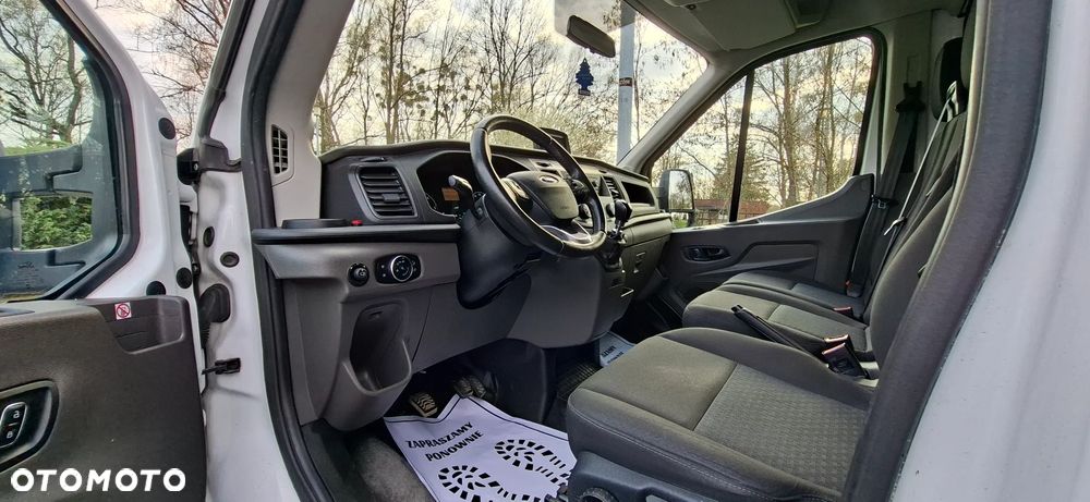 Ford Taransit - 25