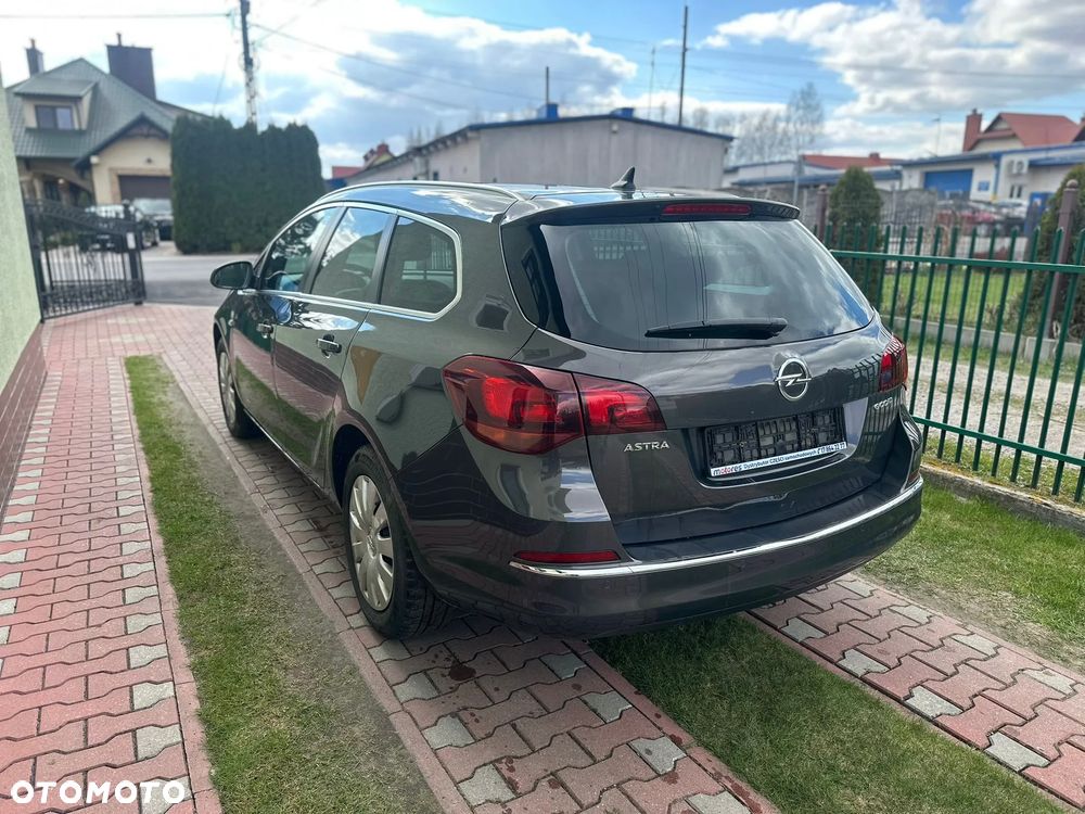 Opel Astra 1.6 CDTI Dynamic - 4
