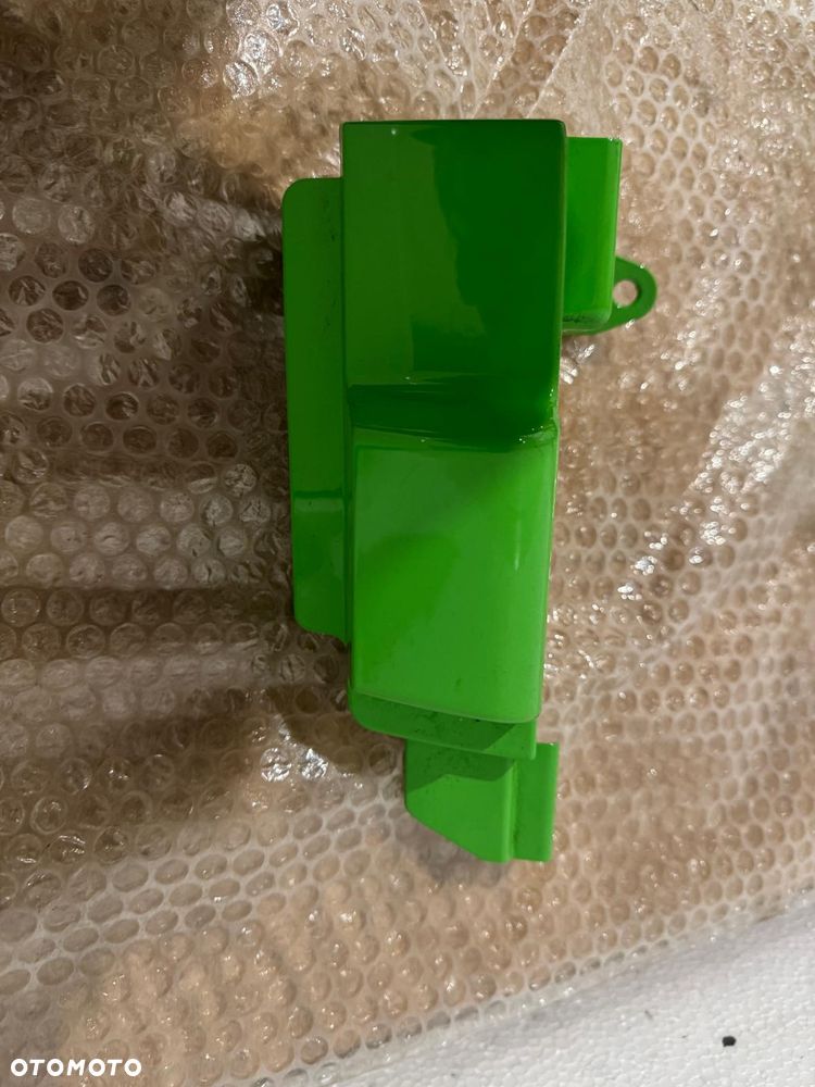 81.62410-0180 Maskownica dolnego zawiasu - 3