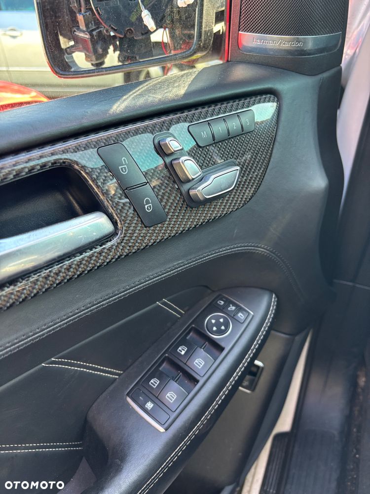 Mercedes-Benz GLE - 28