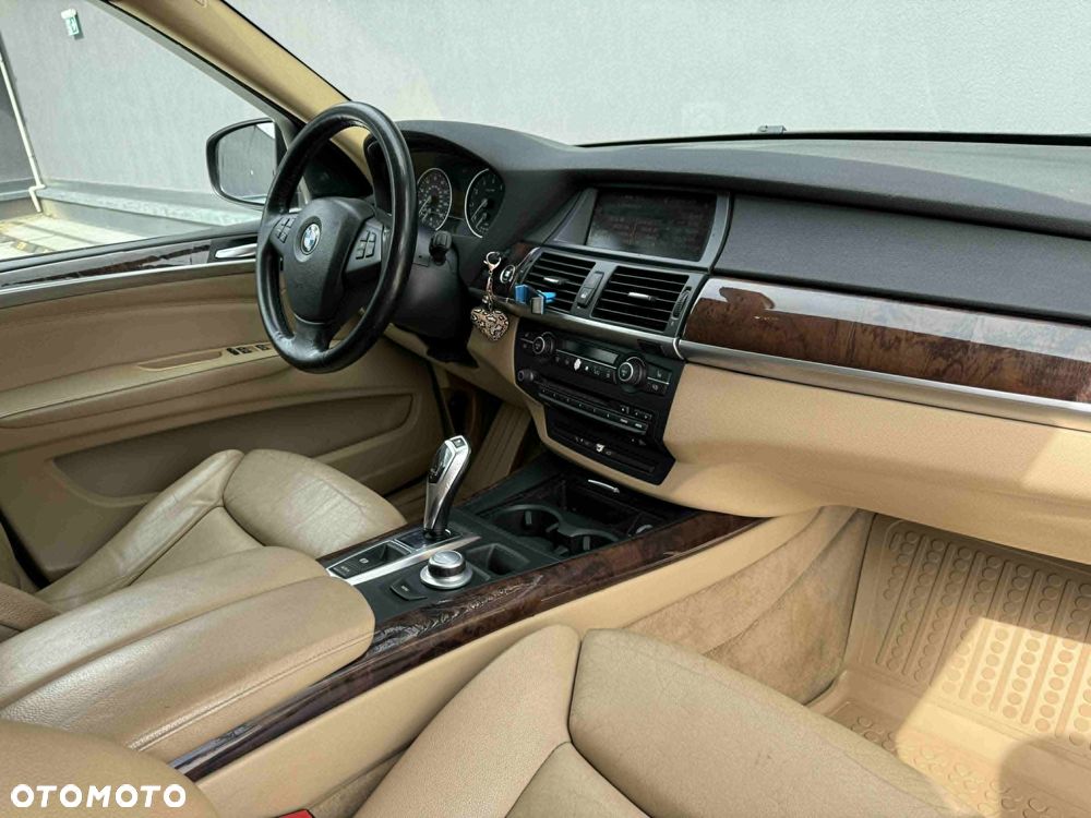 BMW X5 xDrive30i - 18