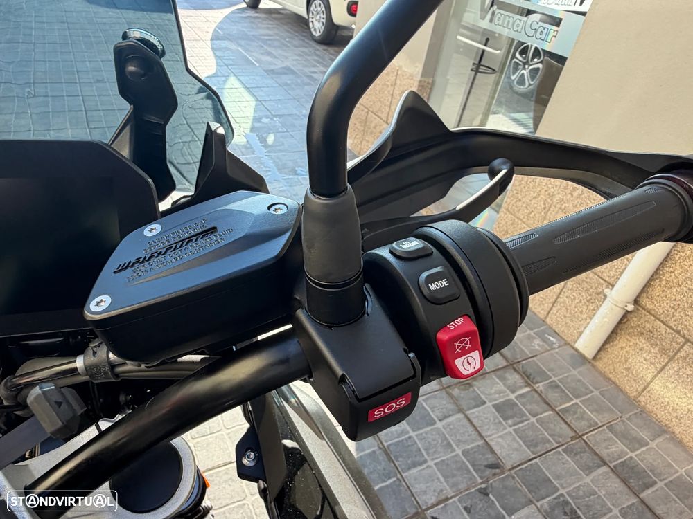 BMW F 750 GS Triple Black - 9