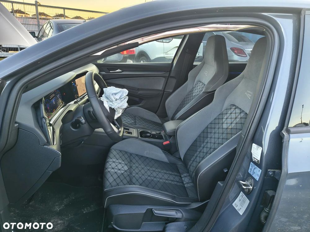 Volkswagen Golf 1.5 eTSI EVO R-Line DSG - 6