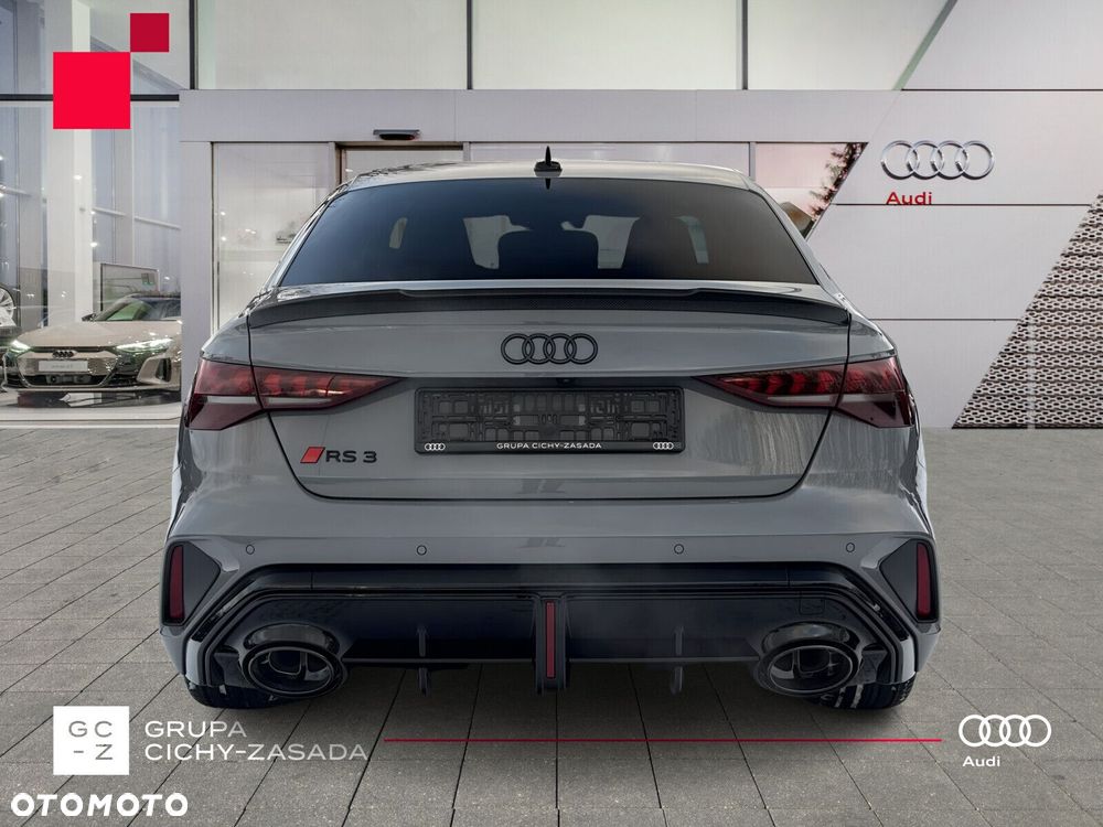 Audi RS3 Limousine - 4