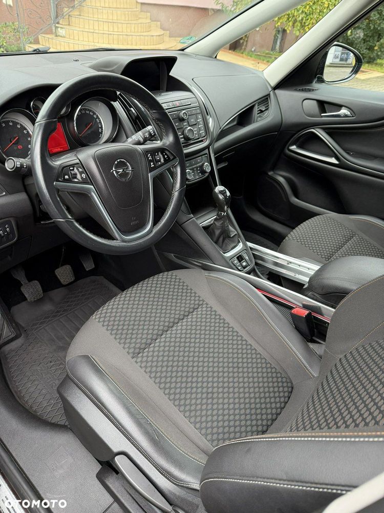 Opel Zafira 1.4 T Cosmo - 9