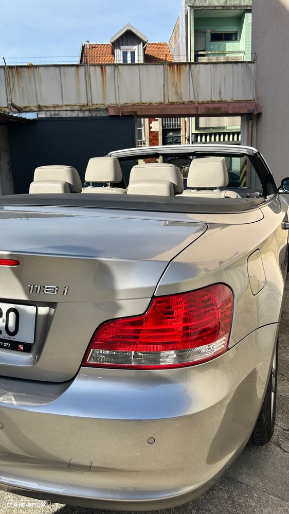 BMW 118 iA Cabrio - 17