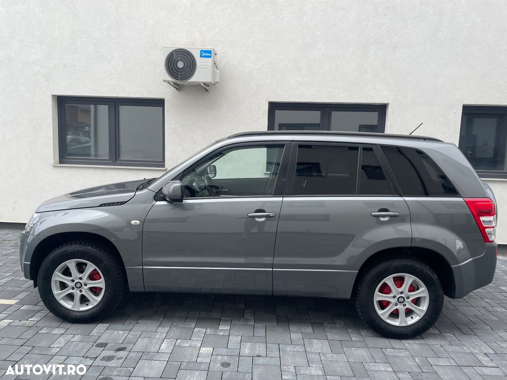 Suzuki Grand Vitara 2.0 Automatik Comfort Family - 9