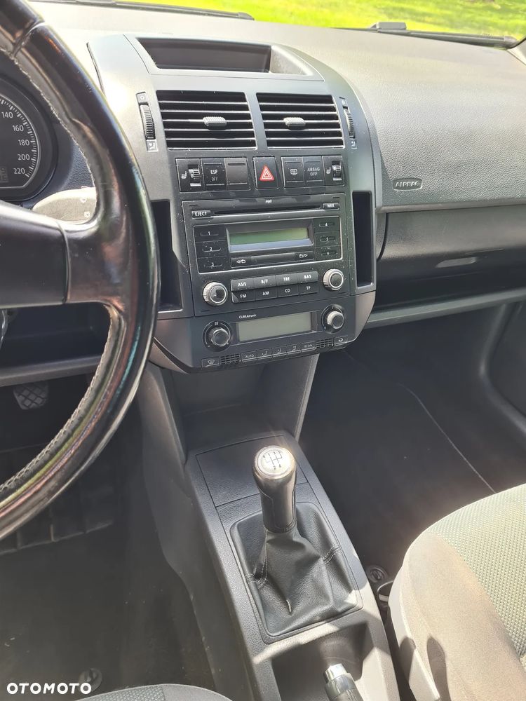 Volkswagen Polo - 6