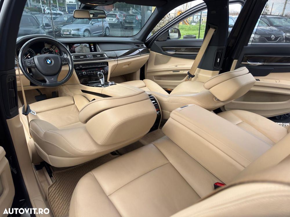 BMW Seria 7 740d Edition Exclusive - 21