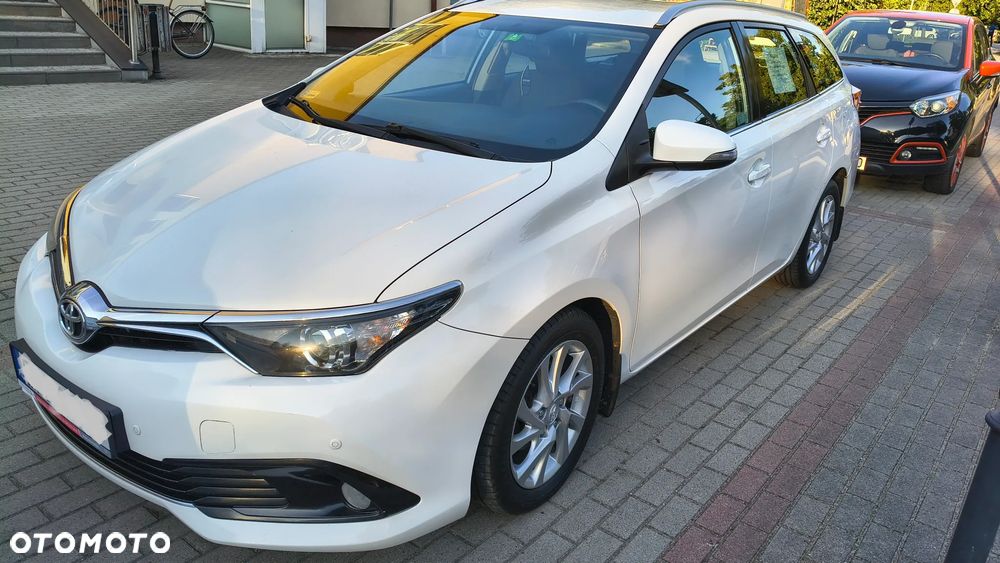 Toyota Auris - 3