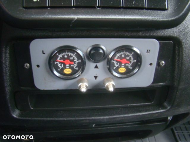 Iveco DAILY 40 C 15 3.0TDI 3.5TDMC  3-STRONNA WYWROTKA 4.0M PODUSZKI TYŁ - 21