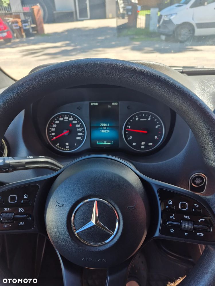 Mercedes-Benz Sprinter - 7