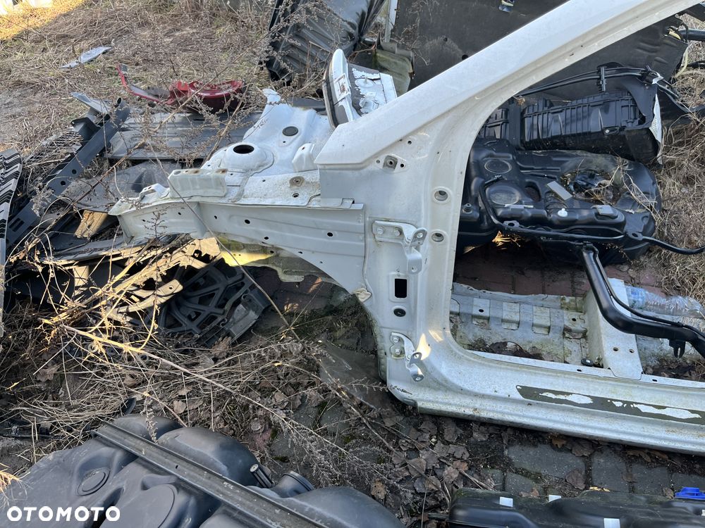 Ćwiartka słupek próg lewy Hyundai I20 II - 3