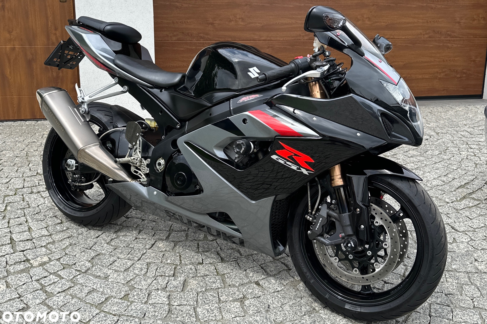 Suzuki GSX 1000 - 2