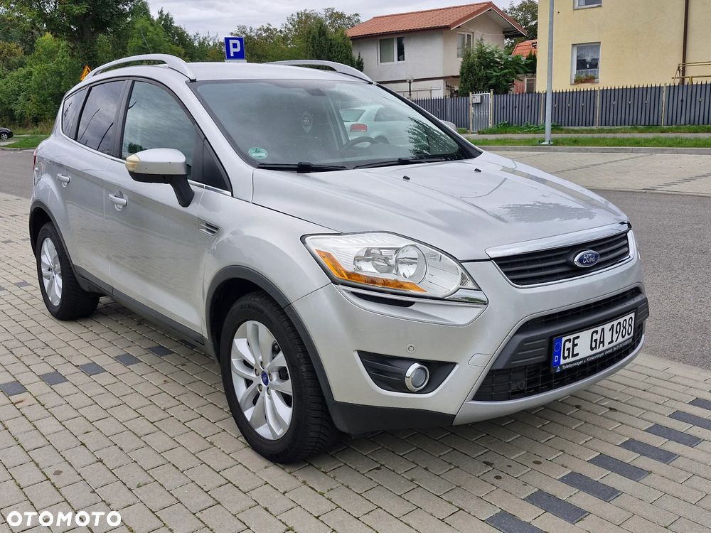 Ford Kuga 2.0 TDCi 2x4 Titanium - 2