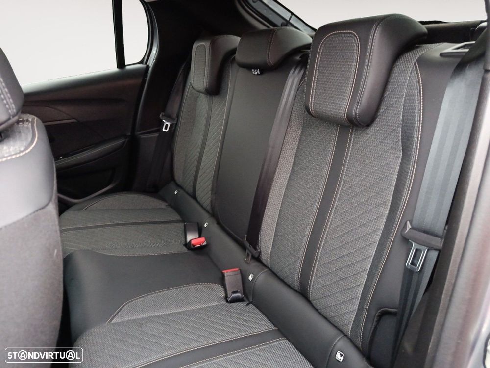 Peugeot 208 1.2 PureTech Allure - 13