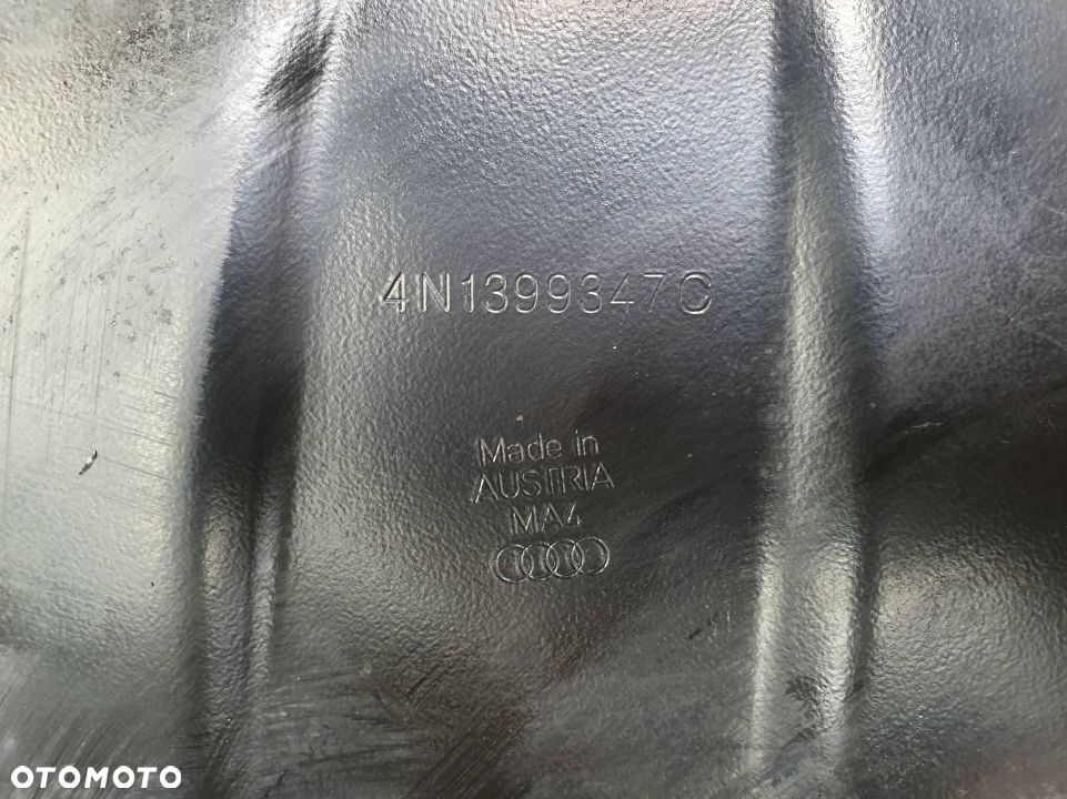 SANKI PRZEDNIE AUDI A8 D5 4N 4N0399295M - 2