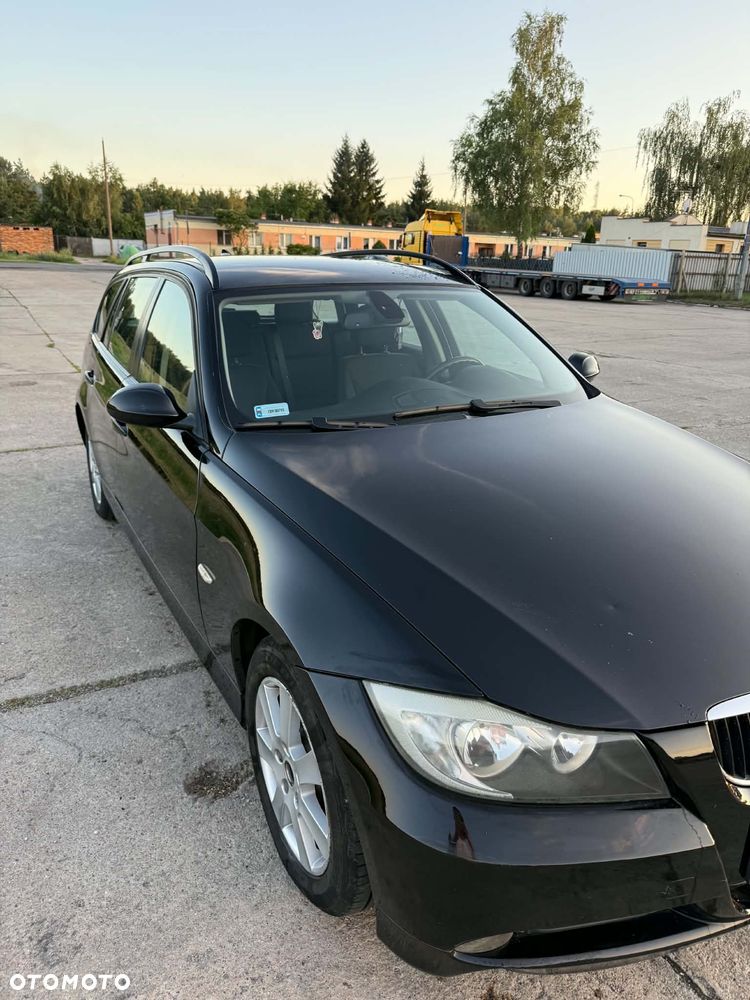 BMW Seria 3 318d DPF - 3