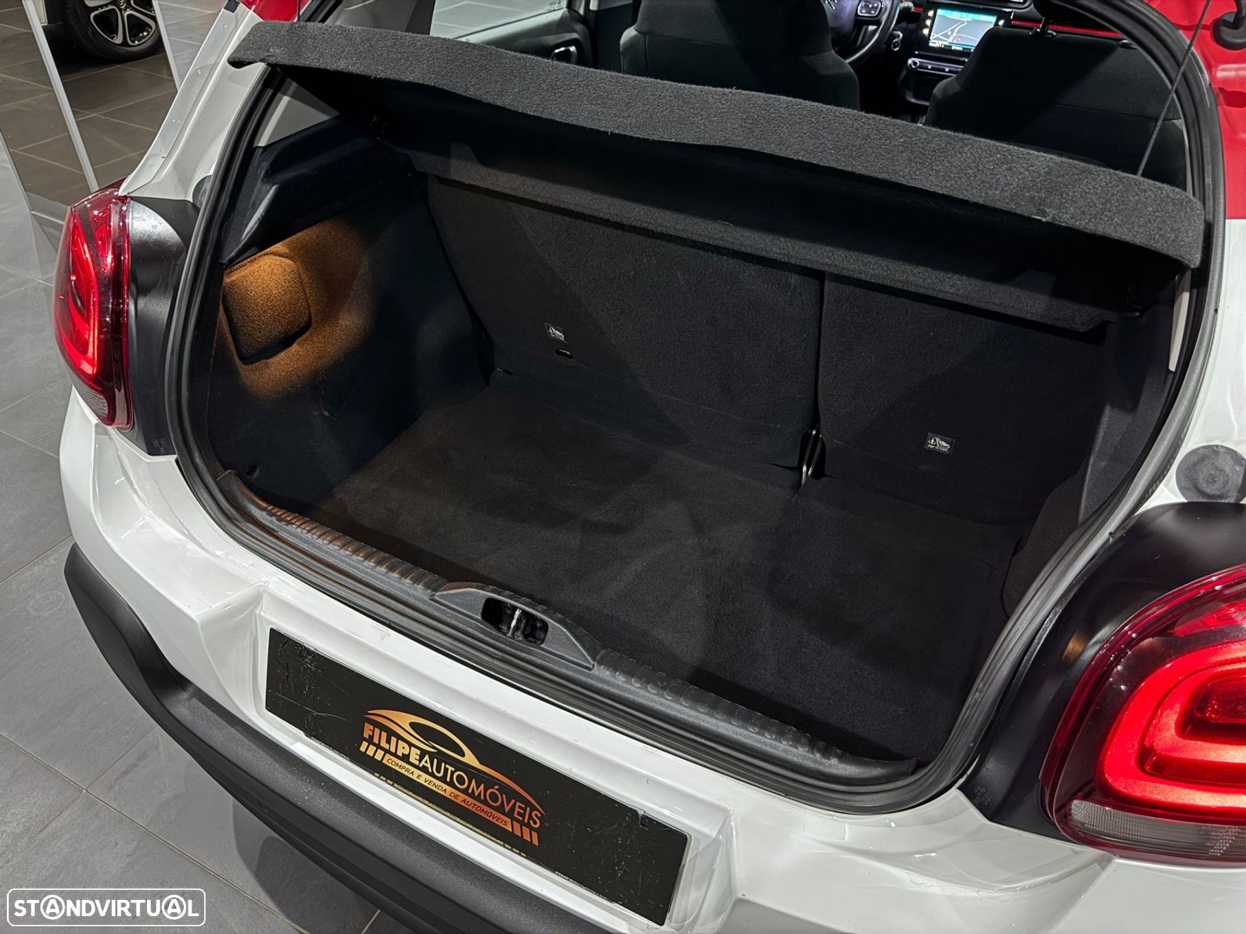 Citroën C3 1.2 PureTech Shine - 31