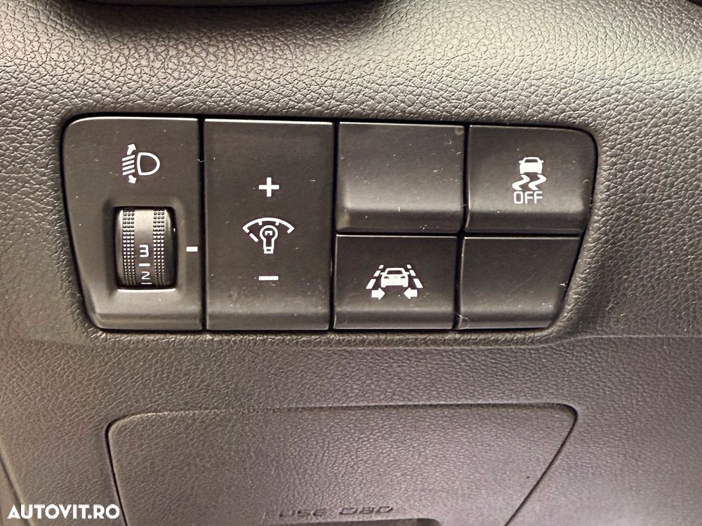 Kia Sportage 2,0 CRDI AWD Spirit - 19
