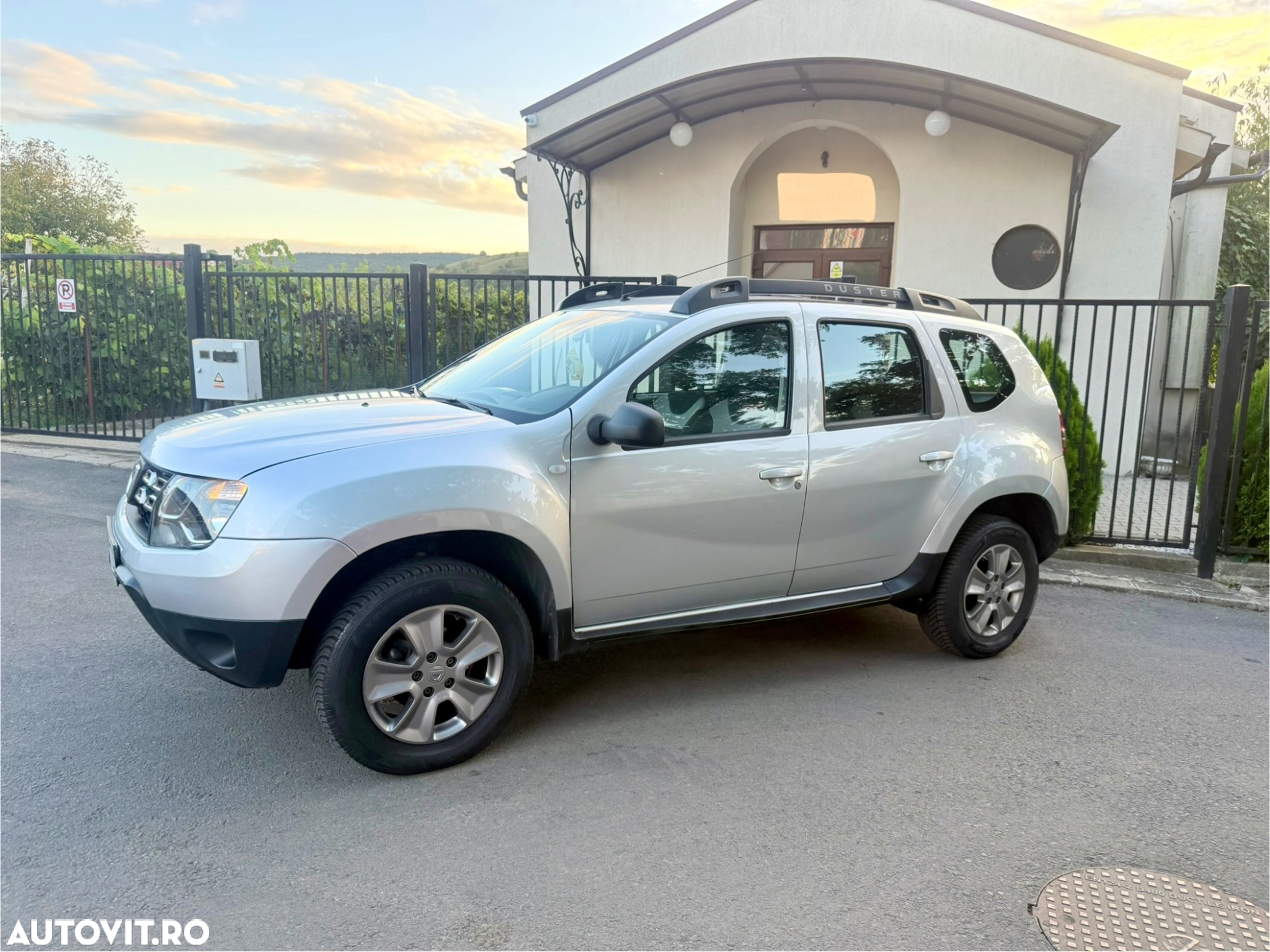 Dacia Duster 1.6 SCe Prestige jante 16" - 20
