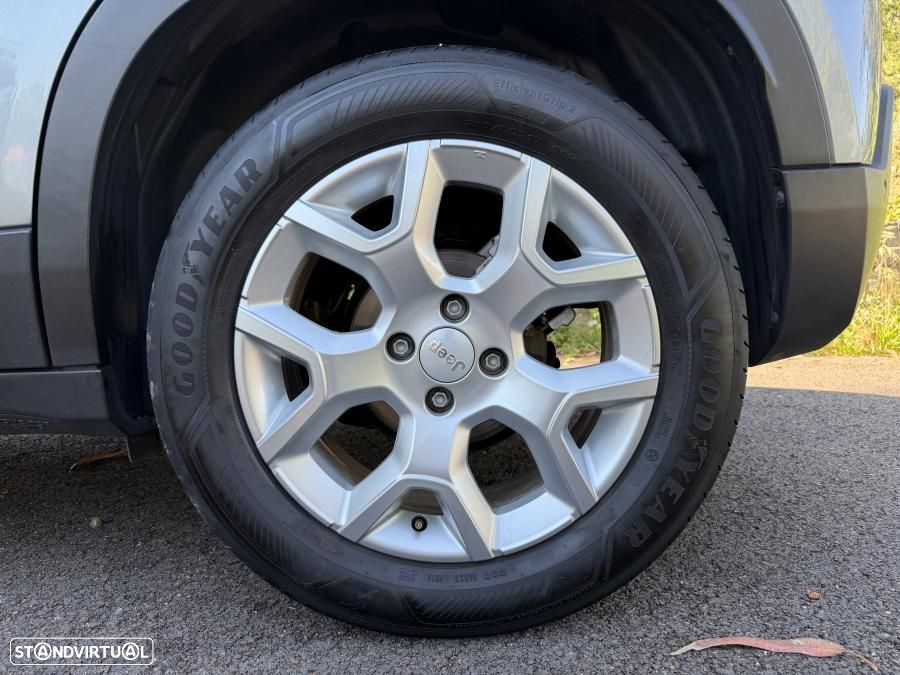 Jeep Avenger 1.2 GSE T3 Altitude - 5